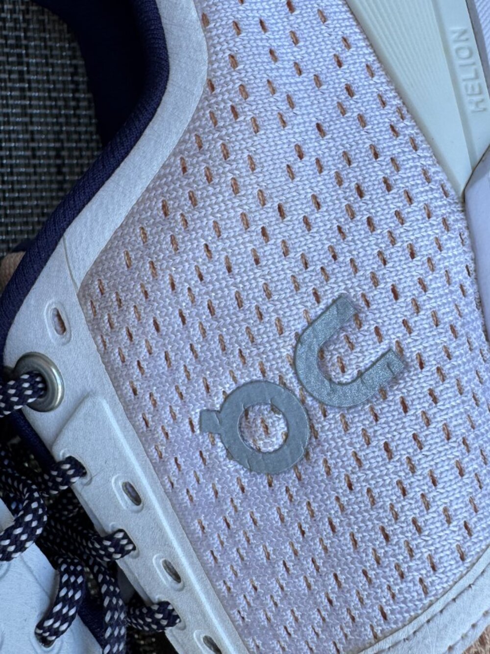 ON Cloud Cloudstratus Running Shoes Womens Sz 8.5 White Almond Model 29.99771 - Picture 9 of 12